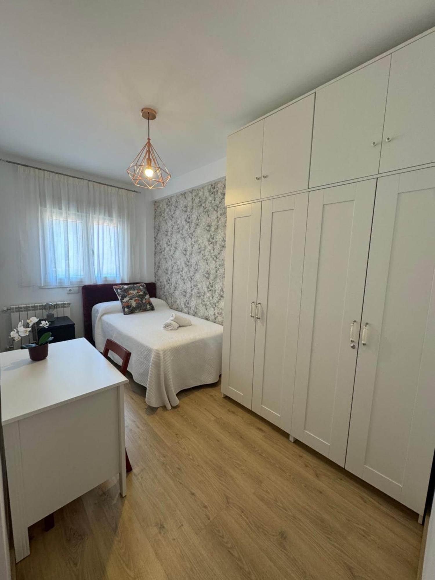 Апартаменты Alcala Luxury Piso Completo De 80M Алькала-де-Энарес Экстерьер фото